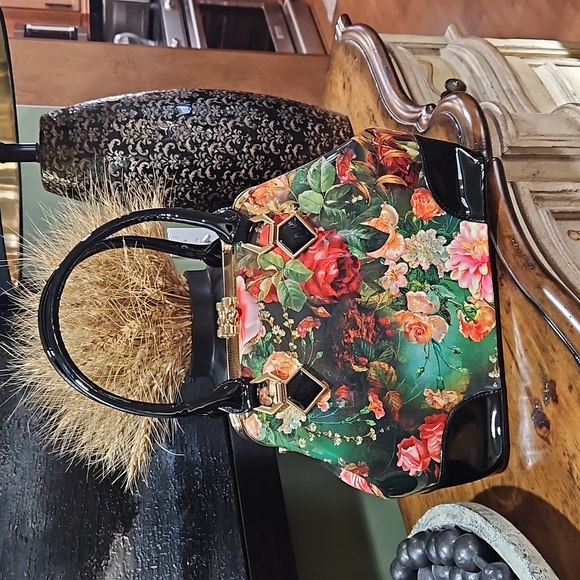 Vintage Glam patent handbag NWOT - Picture 2 of 9